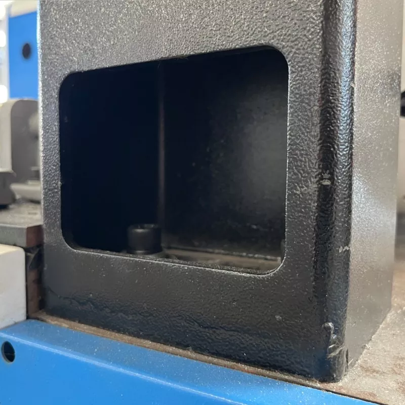 Economical Fiber Laser Tube Cutting Machine